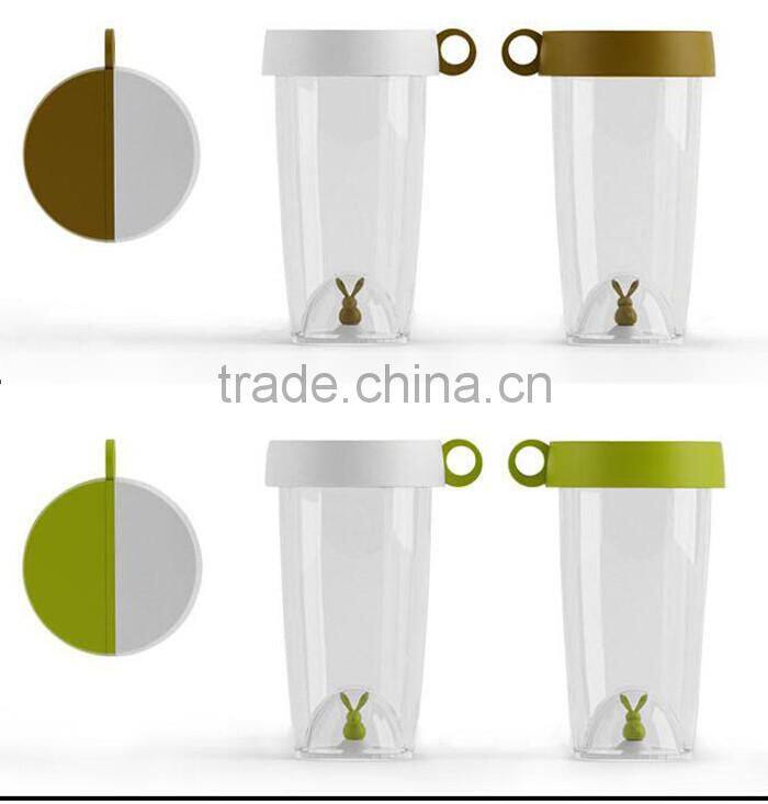 Supply fashion creative leak-proof portable cup / bunny cup
