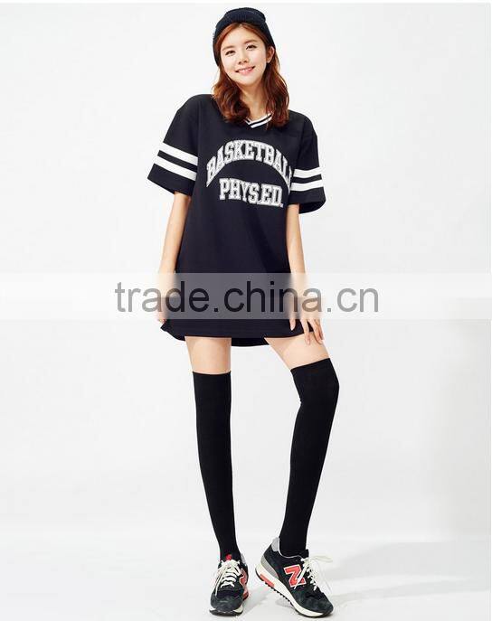 Female black sports printed letters long v-neck fleece