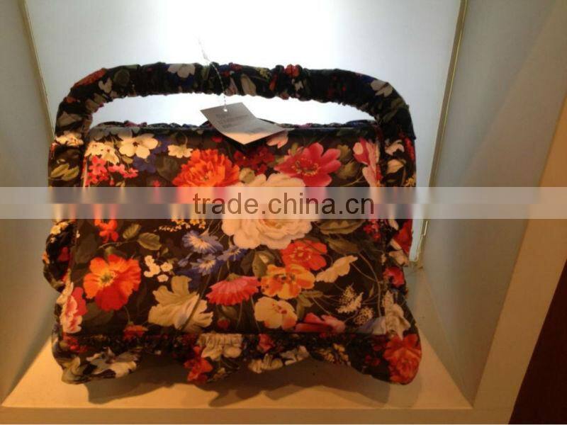 Beautiful Knitted Basket.SZ008.01-01