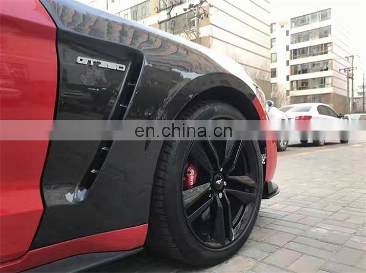 carbon fiber fenders for Ford mustang gt350