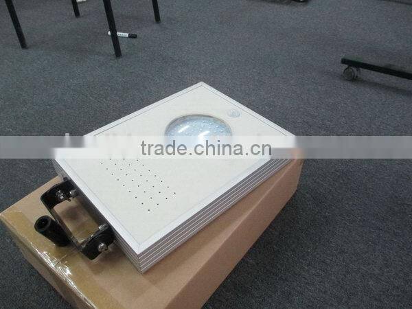 Top quality latest garden fence solar light