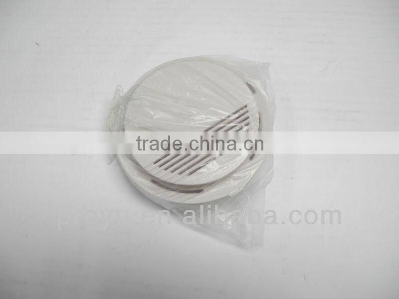 Smoke ion device using Plastic Housing PY-H135B