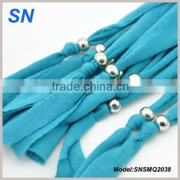 Silver round resin pendant scarves