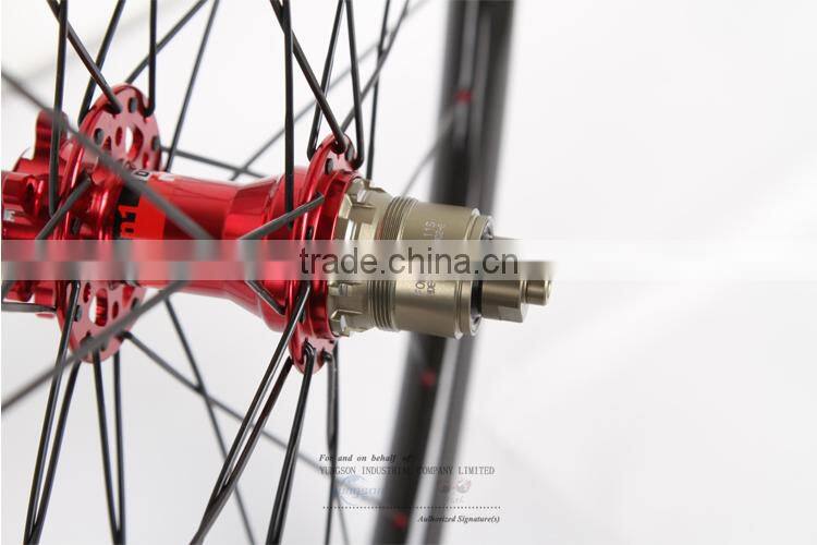 Good quality 700C*38mm Carbon Fiber Wheelset is suitable for the road bike
