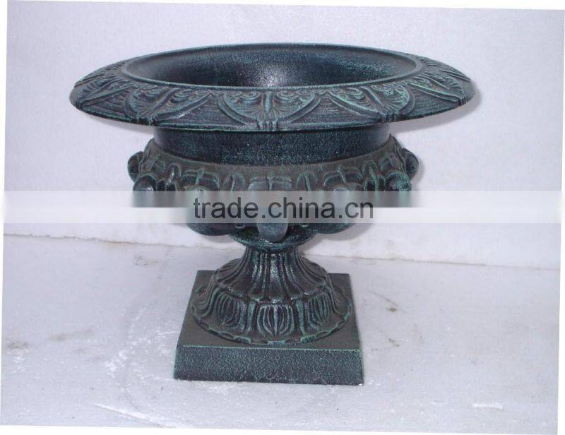 cast iron flowerpot 108A