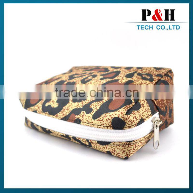 Cheap leather travel cosmetic bag, women toiletry bag, professional cosmetic makeup bag