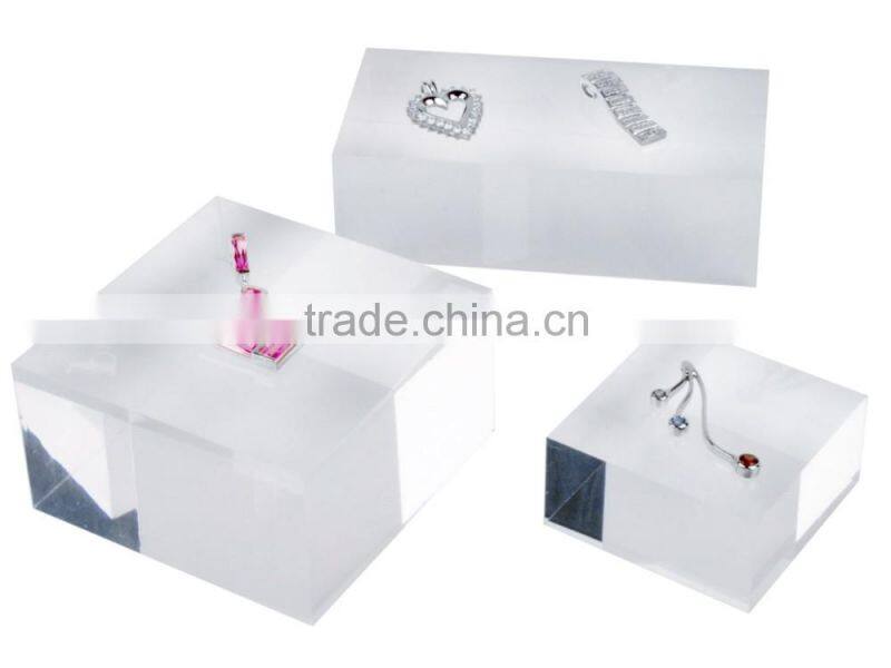 Customized acrylic jewelry display block