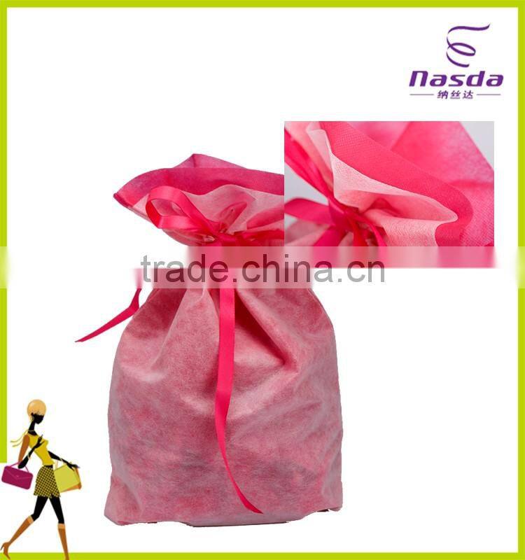 red nonwoven gift bag for wedding with Bunch of pocket