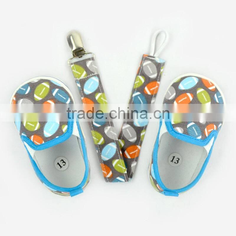 Stylish Rugby Pattern Newborn Blue Color Crib Shoes Baby Shoes Matching Pacifier Clip
