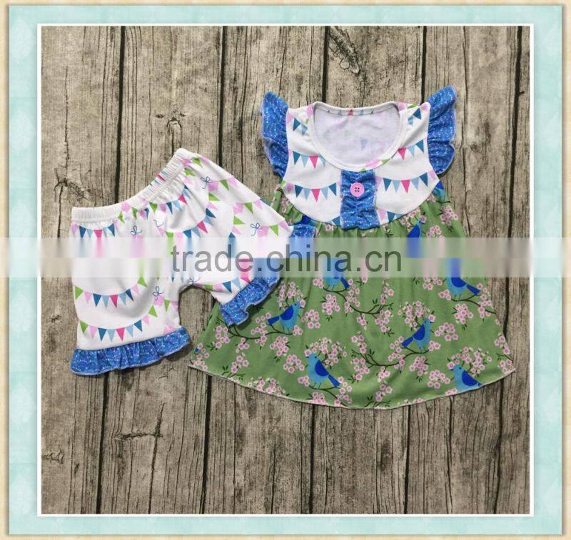 The 2017hot sale girl set is designed with the theme of July 4th cartoon pattern