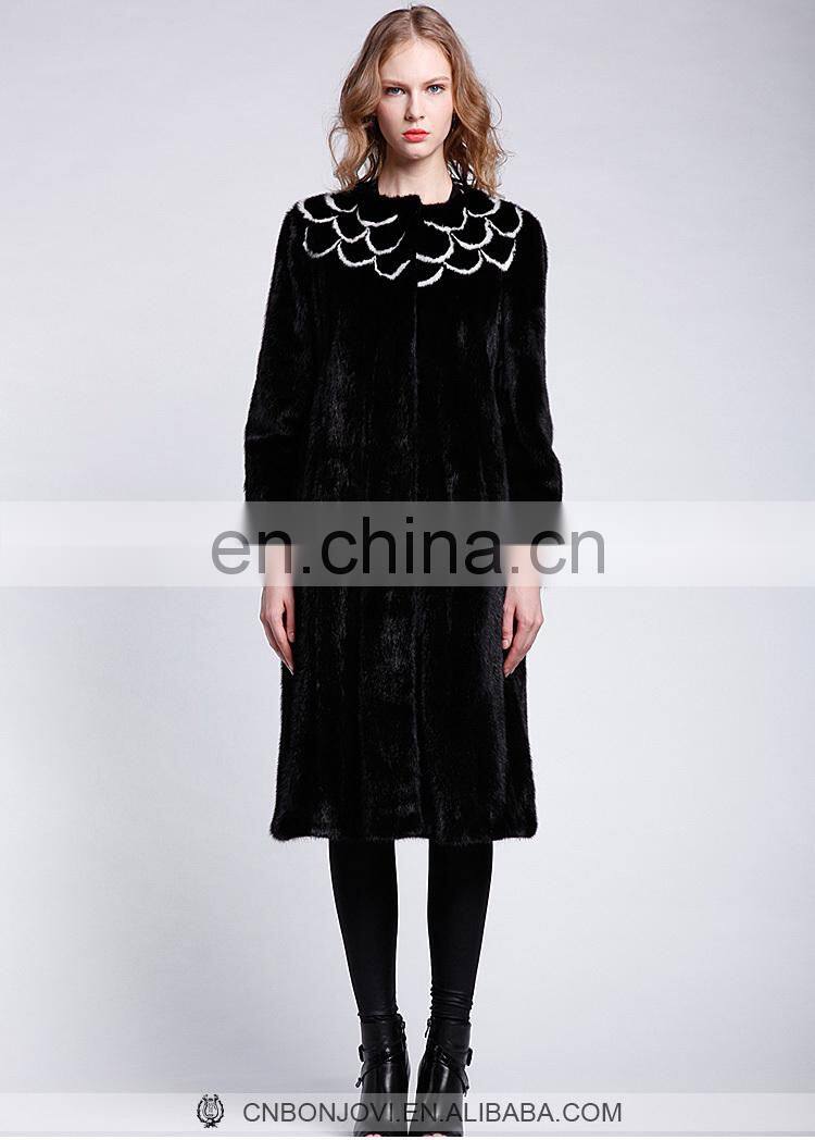 Luxury Mink Fur Overcoat Ladies Fur Dress Fly Wing Pattern Mink Fur Coat