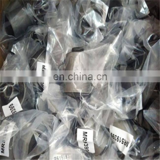 Good rubber bush suspension bushing OEM MR519399