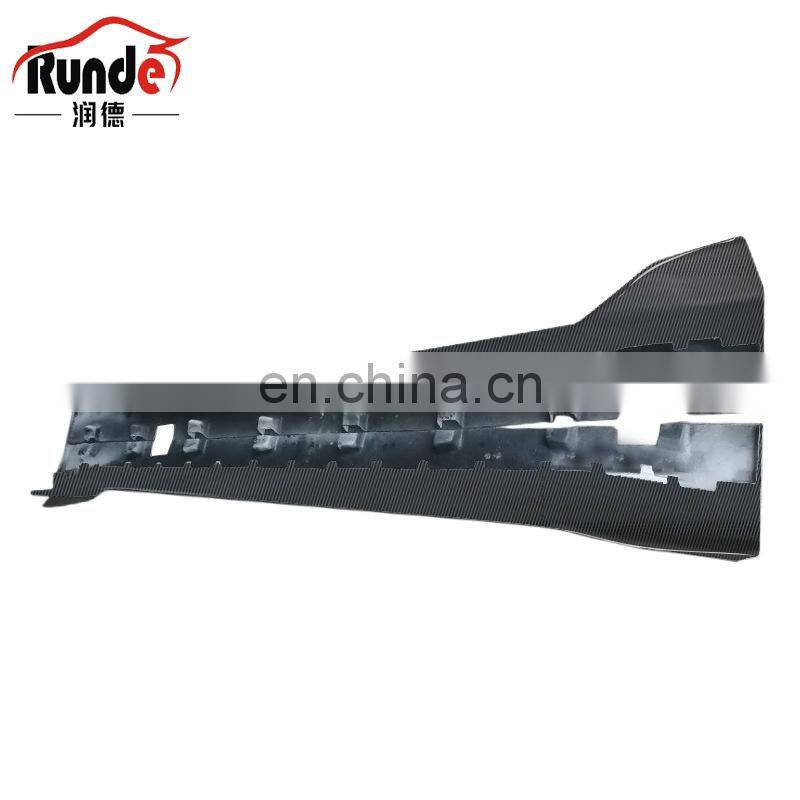 Runde Carbon Fiber Material Car Modification Auto Accessories Body Kit With Side Skirt Suitable For 2015-2020 Ford Mustang