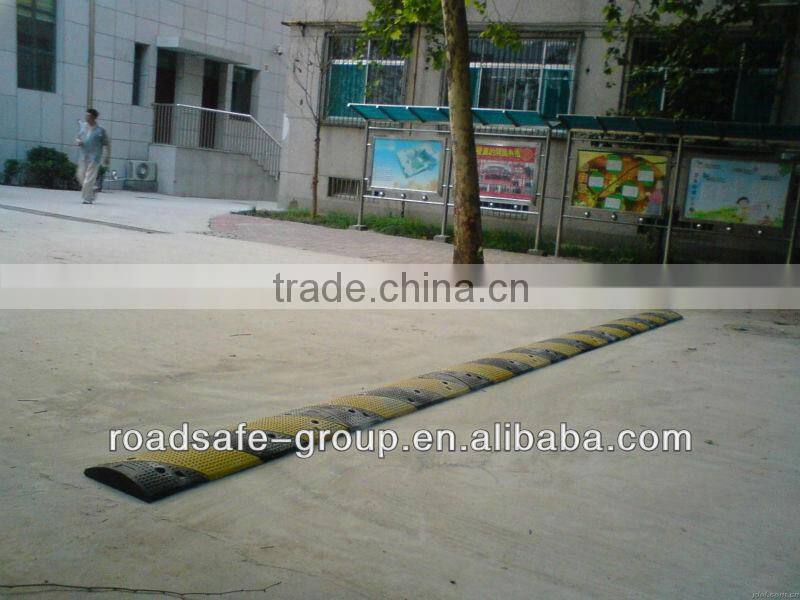 2014 heavy duty and best price rubber speed hump, road speed bump