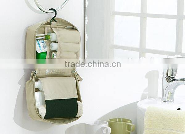 Factory price of China waterproof fabric zipper travel bag cosmetic organizer bag