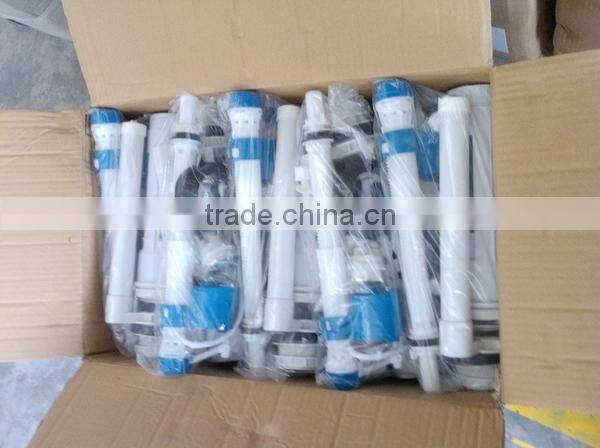 Water saving two piece toilet made in China flush valve water tank fitting