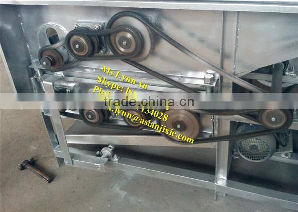 chicken defeather machine / A model industrial Chicken plucking machine