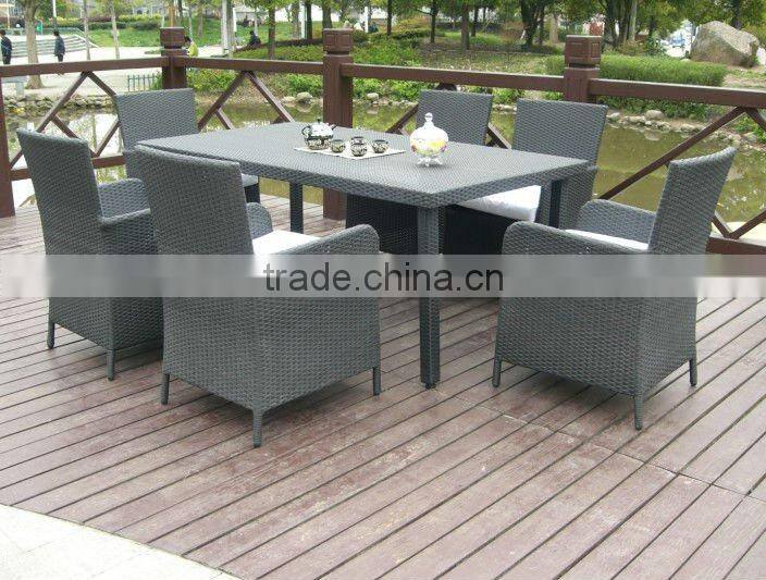 outdoor rattan dining set