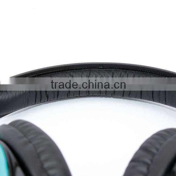 HiFi Sound Newest Stereo Headphone TF Card Headphone MP3 Player The Radio Function Headphone