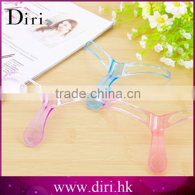 China Factory Plastic DIY Shaping Eyebrow Template, Eyebrow Shape Stencil, Makeup Grooming Tool
