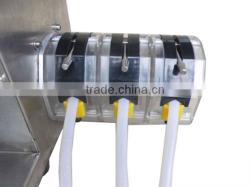 Electric Digital Control 6L Flow Rate 3 Nozzles Spout Bag Filling Machine For Spice Water