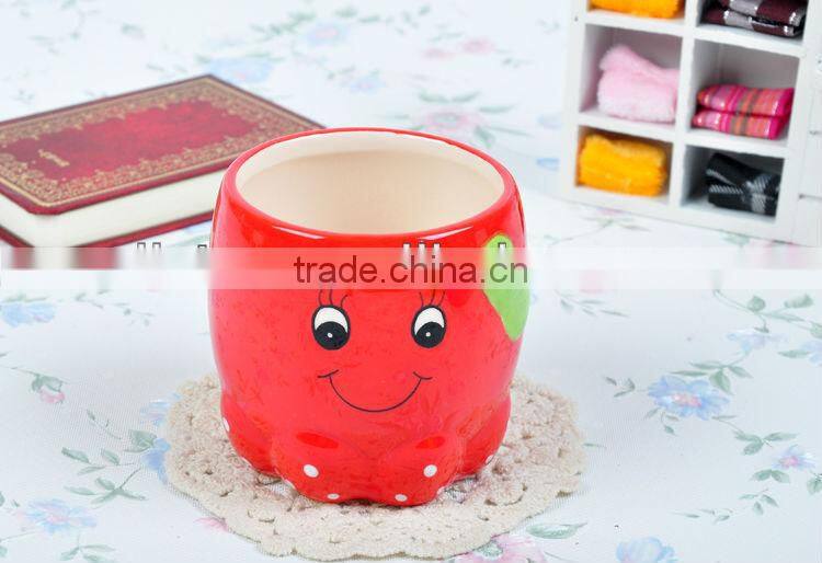 cut creamic mousse tray and cheese cup