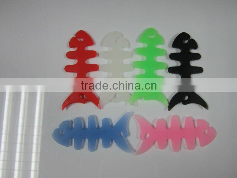 Colored fish bone wrap