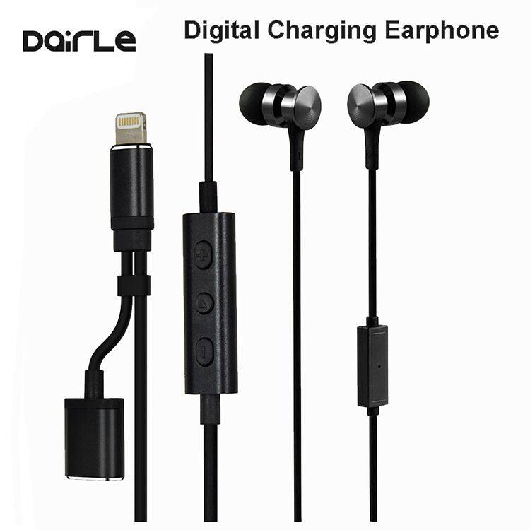 HiFi MFi certified super bass stereo headphone with charging and listening simultaneously for iPhone 8