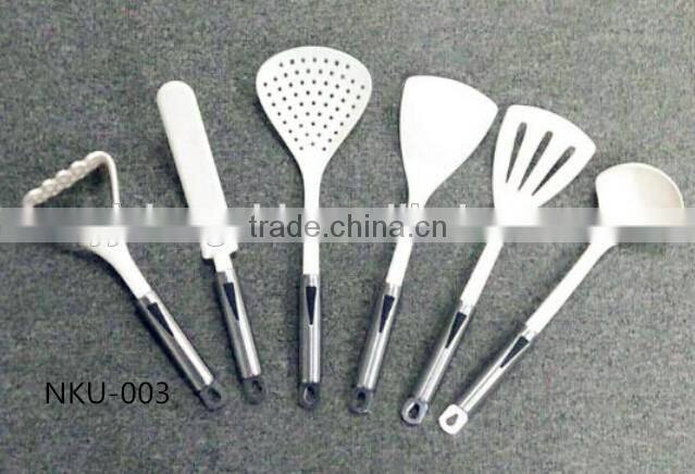 2016 Hot Sale FDA and LFGB Food Grade Colorful Nylon Cooking Utensils Set & silicone kitchen products