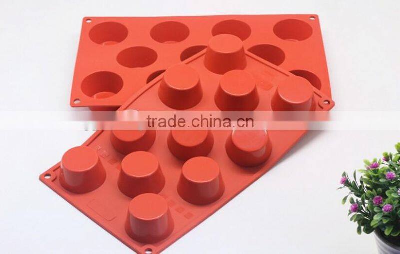 2016 Hot sale food grade FDA and LFGB 11 hole muffin cups silicone cake mold