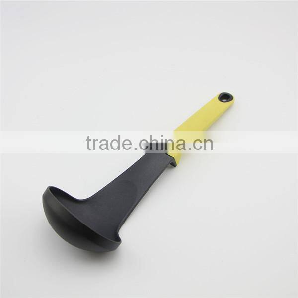 Durable and practical nylon utensils kitchenware set
