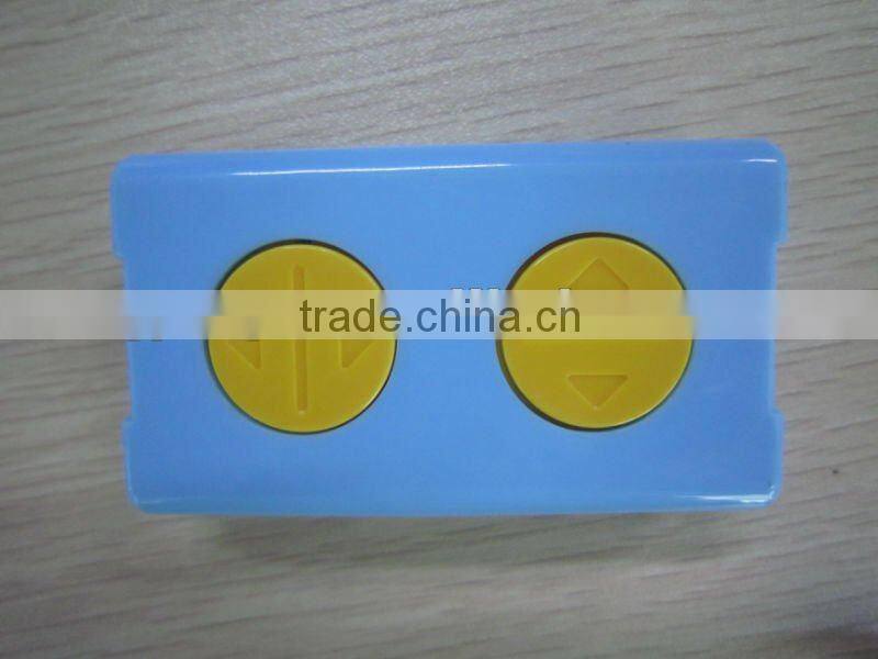 1:36 IR CAR 4 channels SERSONS car 2012 toys child toys plastic toys rc toys cheap hot mini funny toys