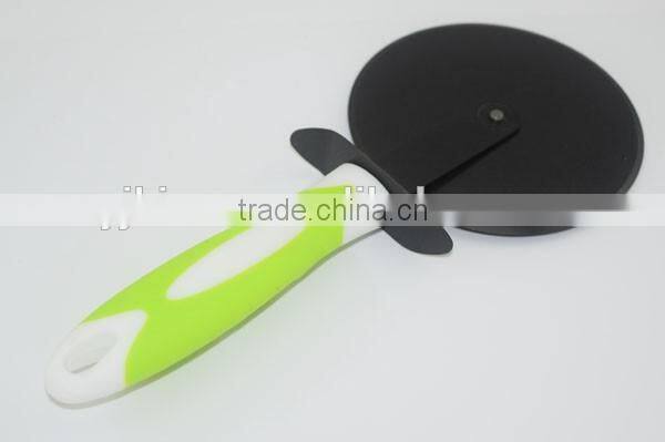 Colorful kitchen utensil stainless steel coating pizza cutter pizza slicer