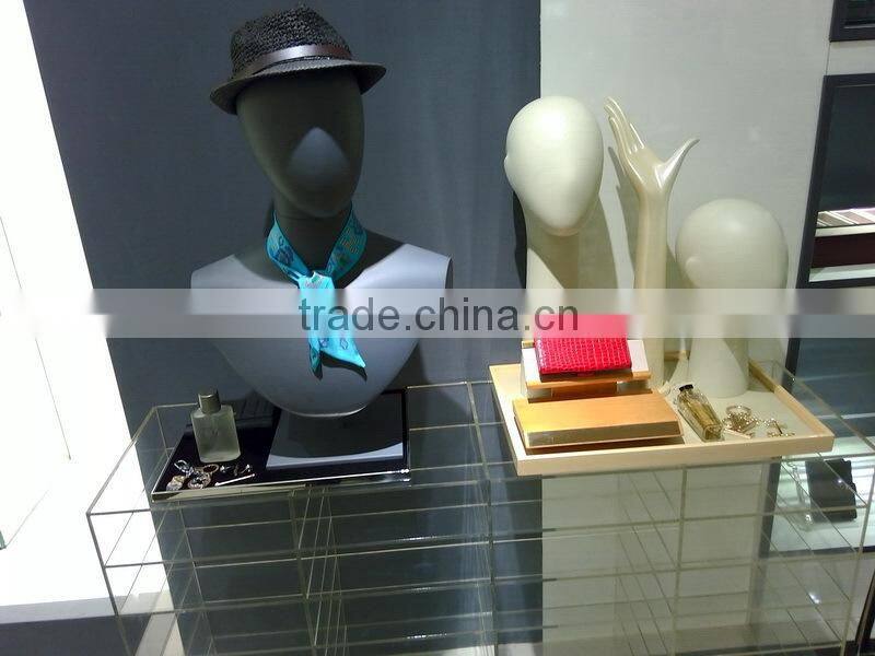 MAYKE DISPLAY RACKS, SHOP-FITTING PROPS