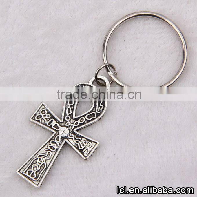 Reflective shoe keychain, low price plush keychain