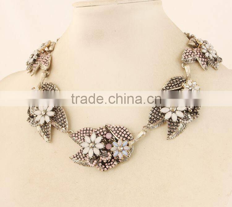 Handmade new design women elegance alloy jewelry necklace
