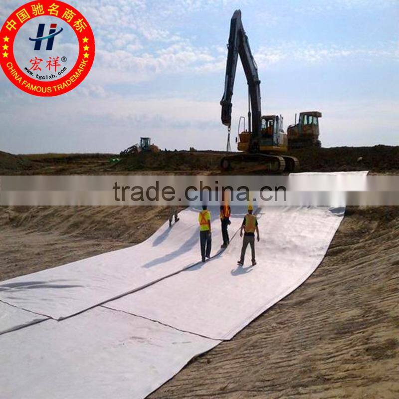 Geosynthetic clay line for artificial lake