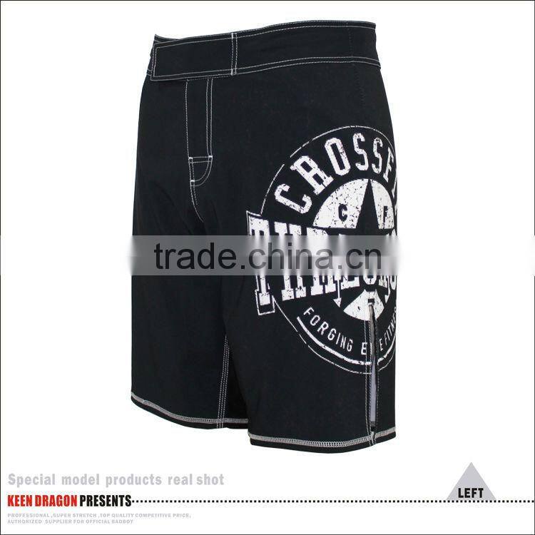 Top!!! 2016 Fashion New Men Clothing Styles Polyester Sports Shorts