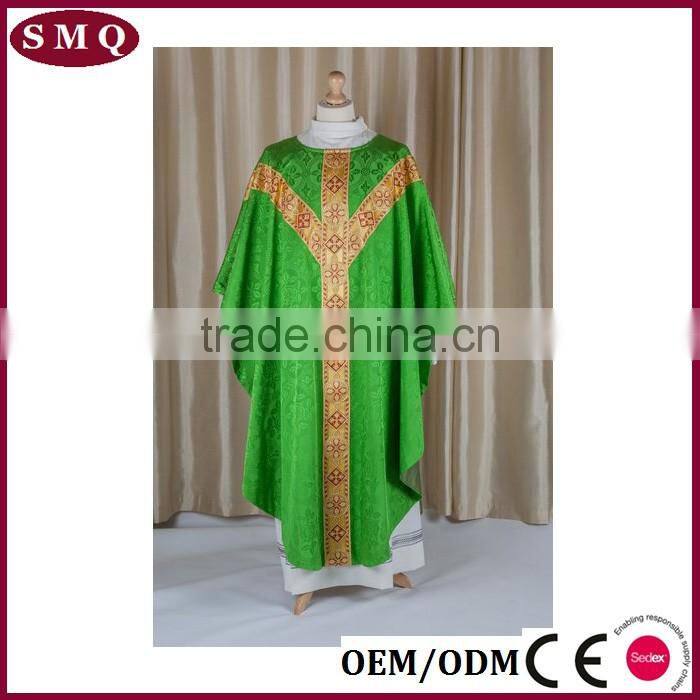 AGNUS DEI BROCADE CHASUBLE WITH APOSTLES ORPHREY