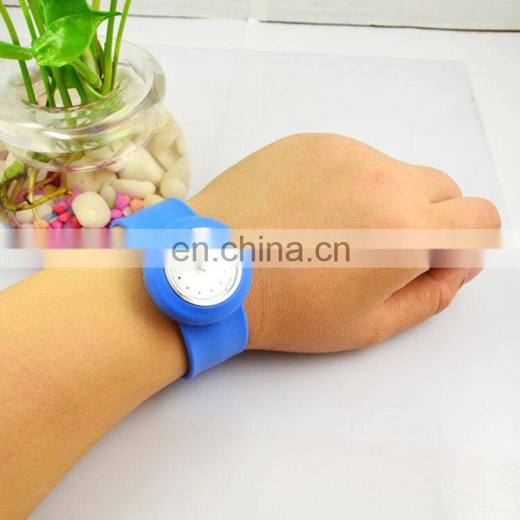 Promotional waterproof silicone slap band watch