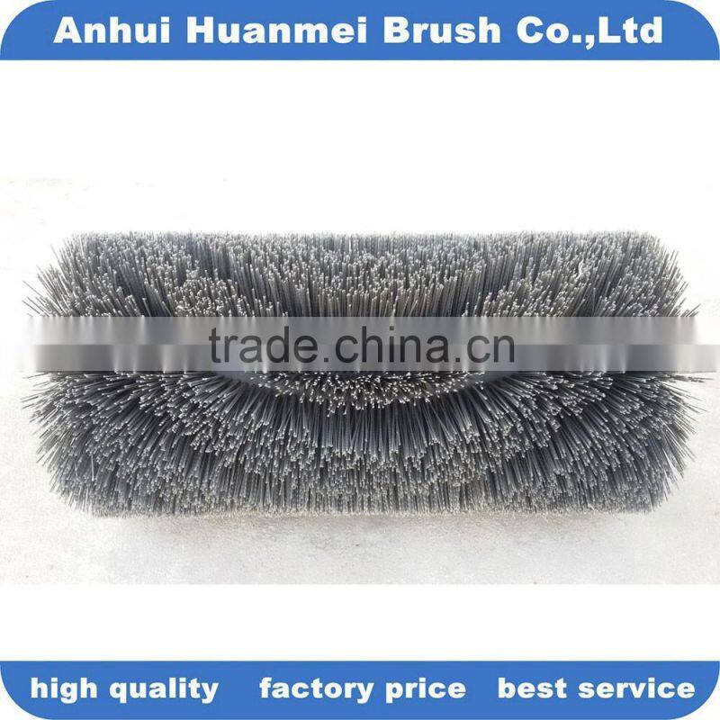 Abrasive wire roller brush to polishing