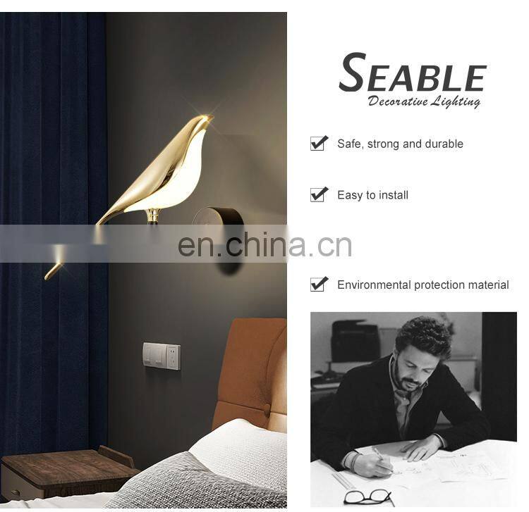 New Design Decoration Indoor Black Gold Aluminum Acrylic Iron Bedroom Modern LED Wall Lamp