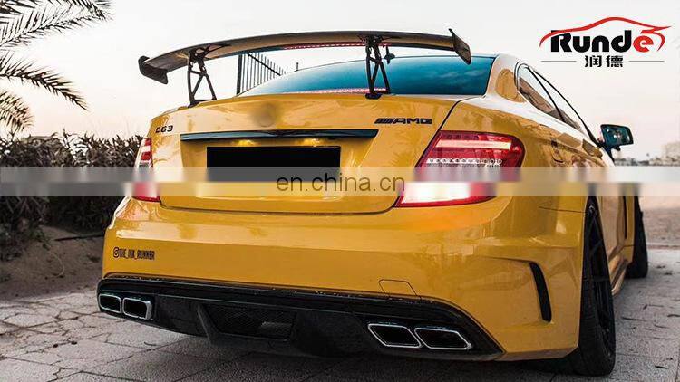 Runde Carbon Fiber Material Body Parts Spoiler For Mercedes-Benz W204 C63507 Modified BS Style C200C260 spoiler