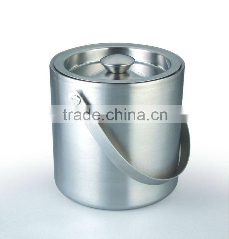 DOUBLE WALL ICE BUCKETS