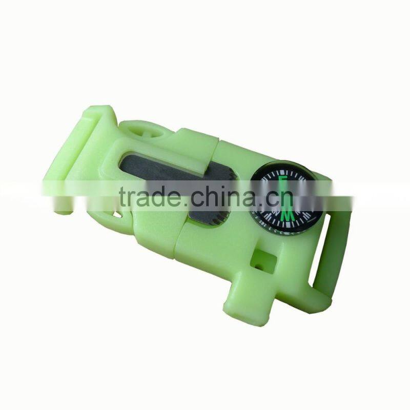 new product 2017 outdoor sports equipment fire starter buckle with scraper bracelet for camping mess kit