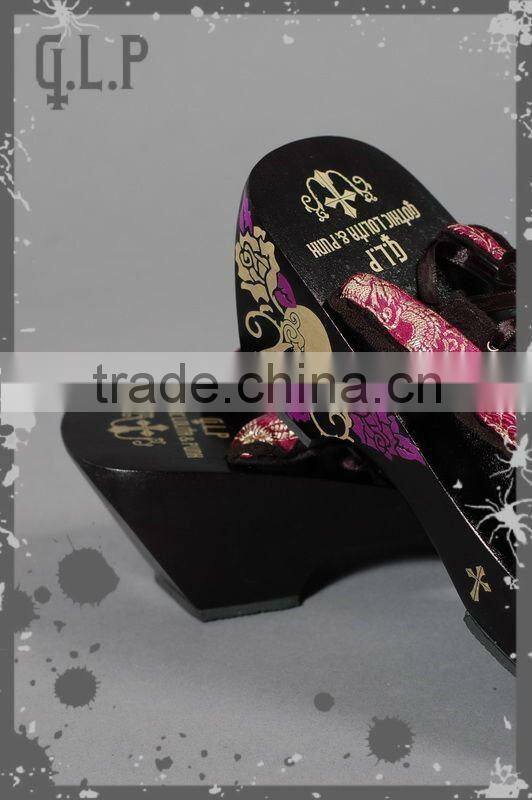 Lovely Summer black Clogs