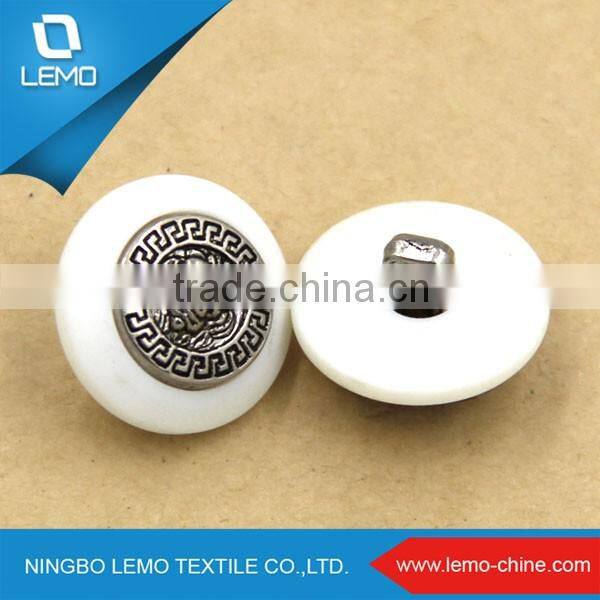 Factory Supplier Ladies Garment Accessories Overcoat Button Jeans