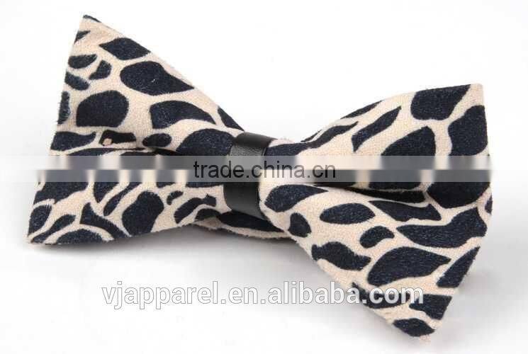 Men's Anderson Tartan Bow Tie Wool Scotland Pre-tied