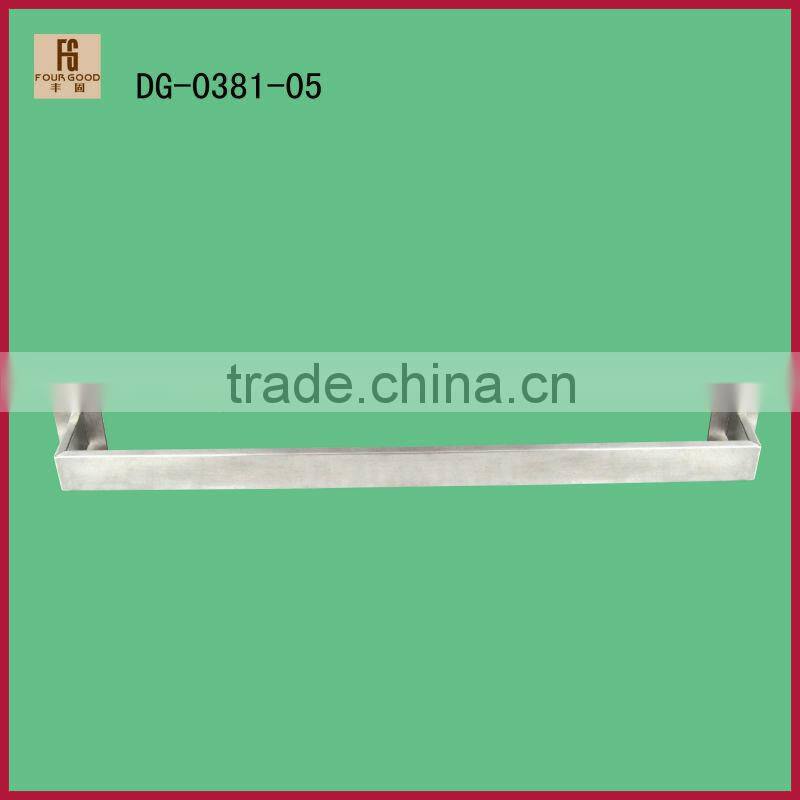 C Shaped chrome clothes hanging rails / Cabinet hanging rail