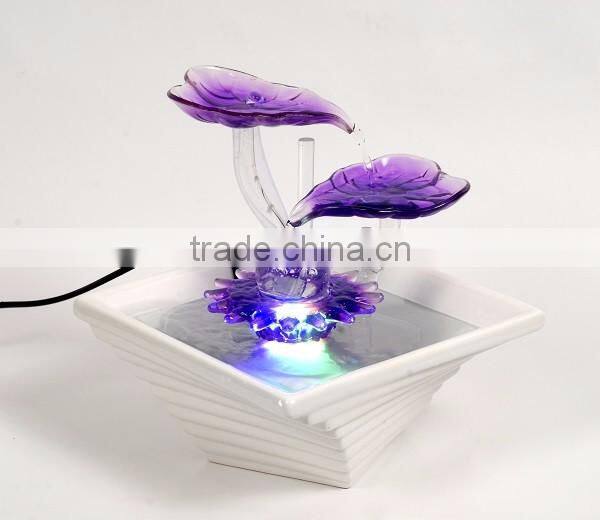 Cascading glass leaves water fountain for tabletop